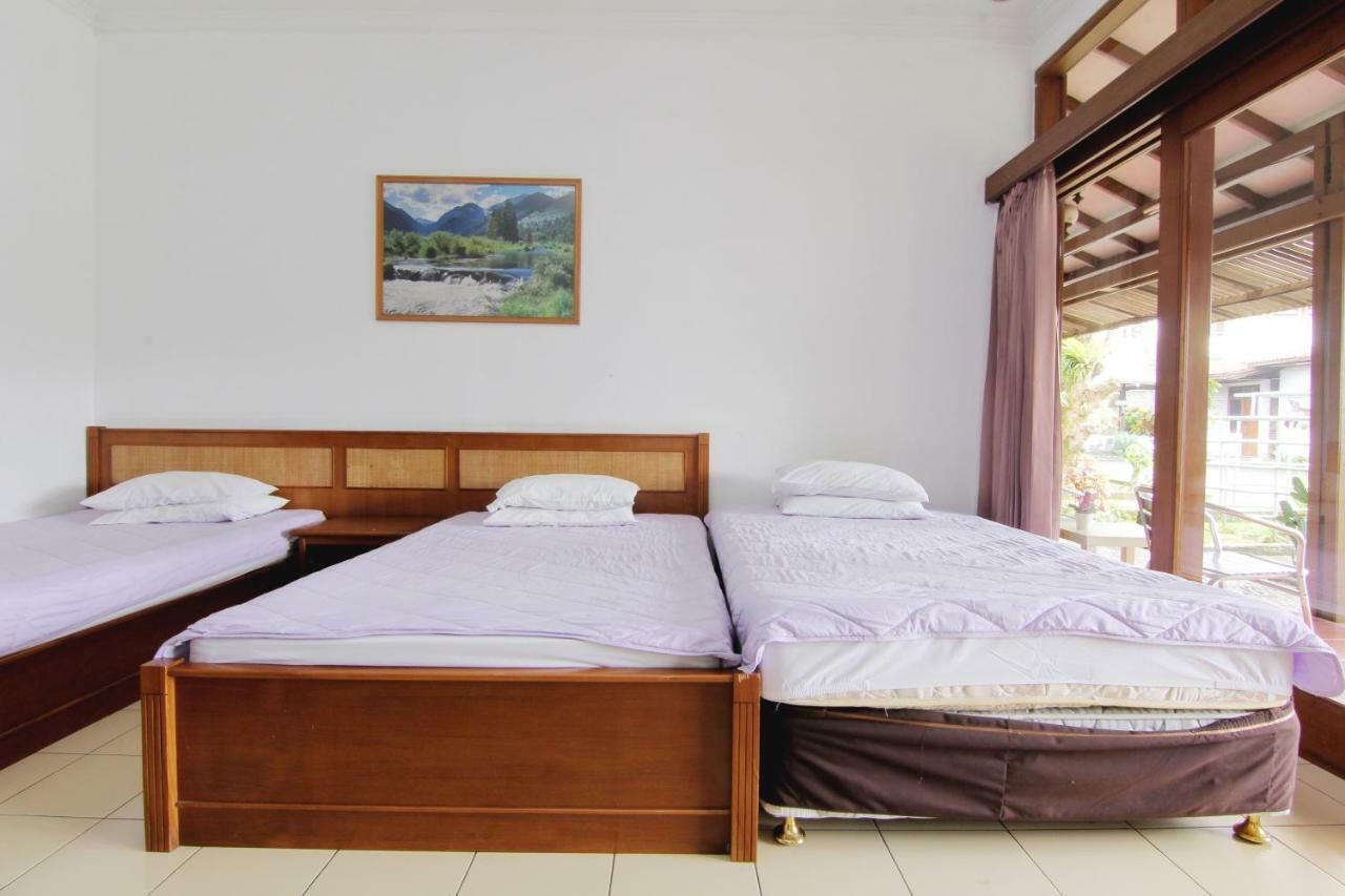 Villa Enggal 伦邦 外观 照片